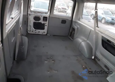 2003 Ford E-150 Chateau/Xl/Xlt from USA, damaged, VIN 1FMRE11W13HA97051